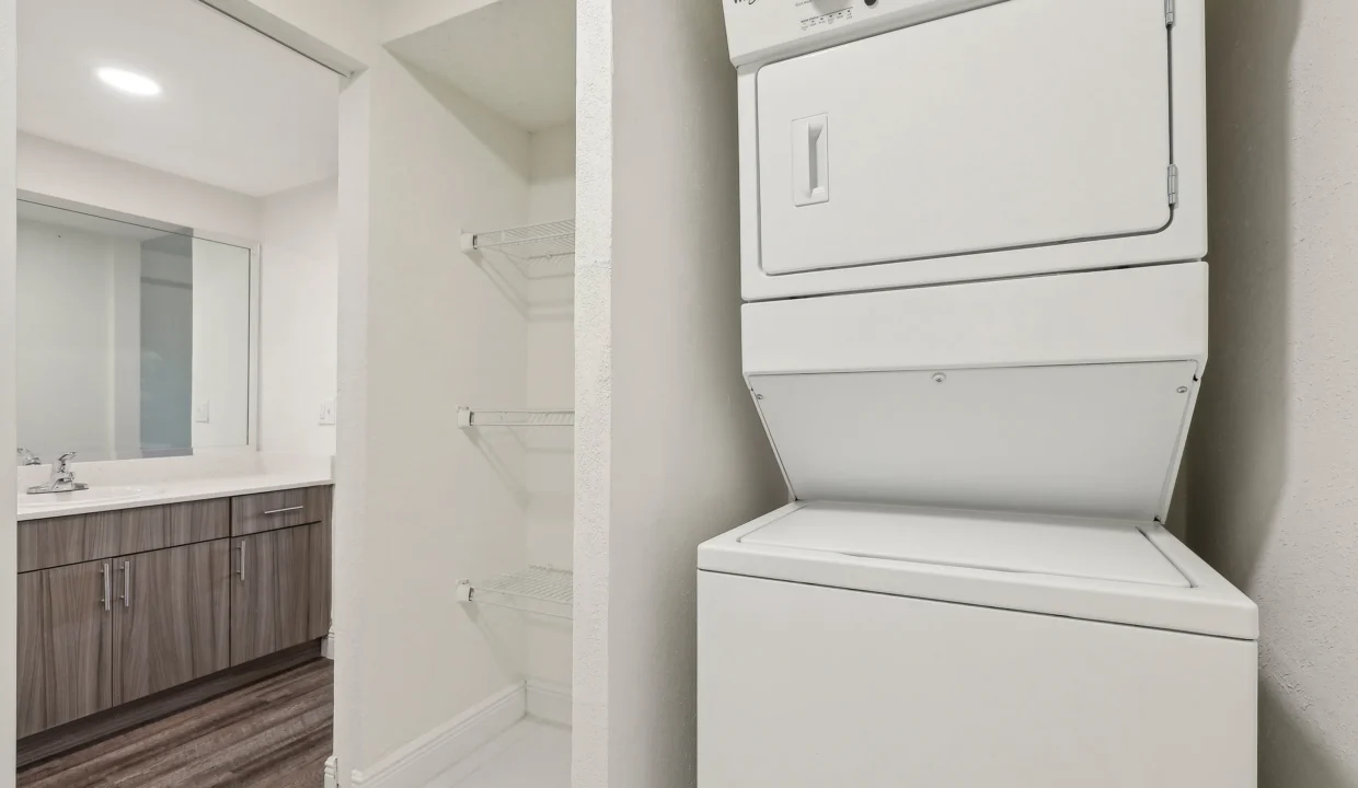 68265318a160b9.23783063173